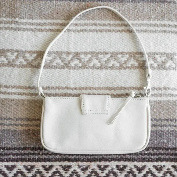 Michael Kors White Shoulder Bag - Picture 4 of 11